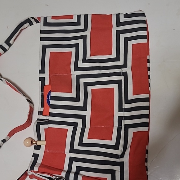 Tote Bag 13 1/2" X 8 1/2" Red White Black. Velcro closure side pockets key ring - Picture 1 of 4